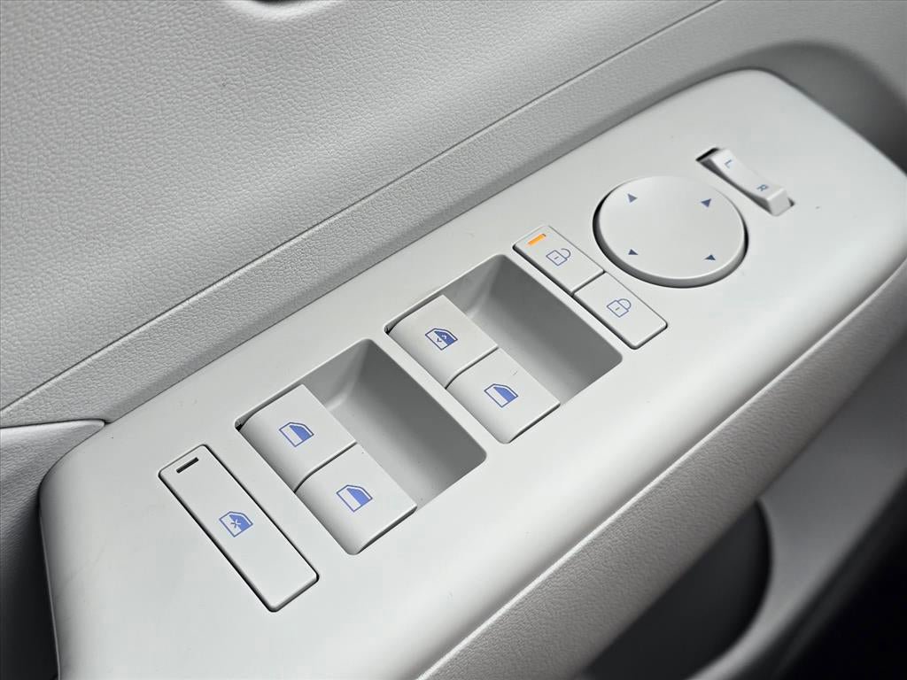 New 2026 Hyundai Kona SE AWD/4WD image 23