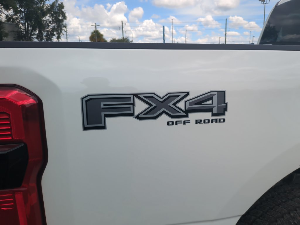 New 2027 Ford F350 Lariat w/ Black Appearance Package AWD/4WD image 12
