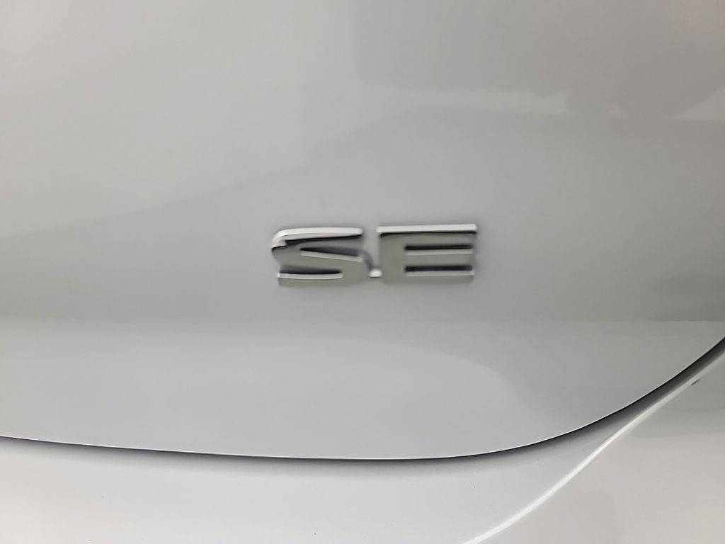Used 2025 Mitsubishi Outlander SE AWD/4WD image 12