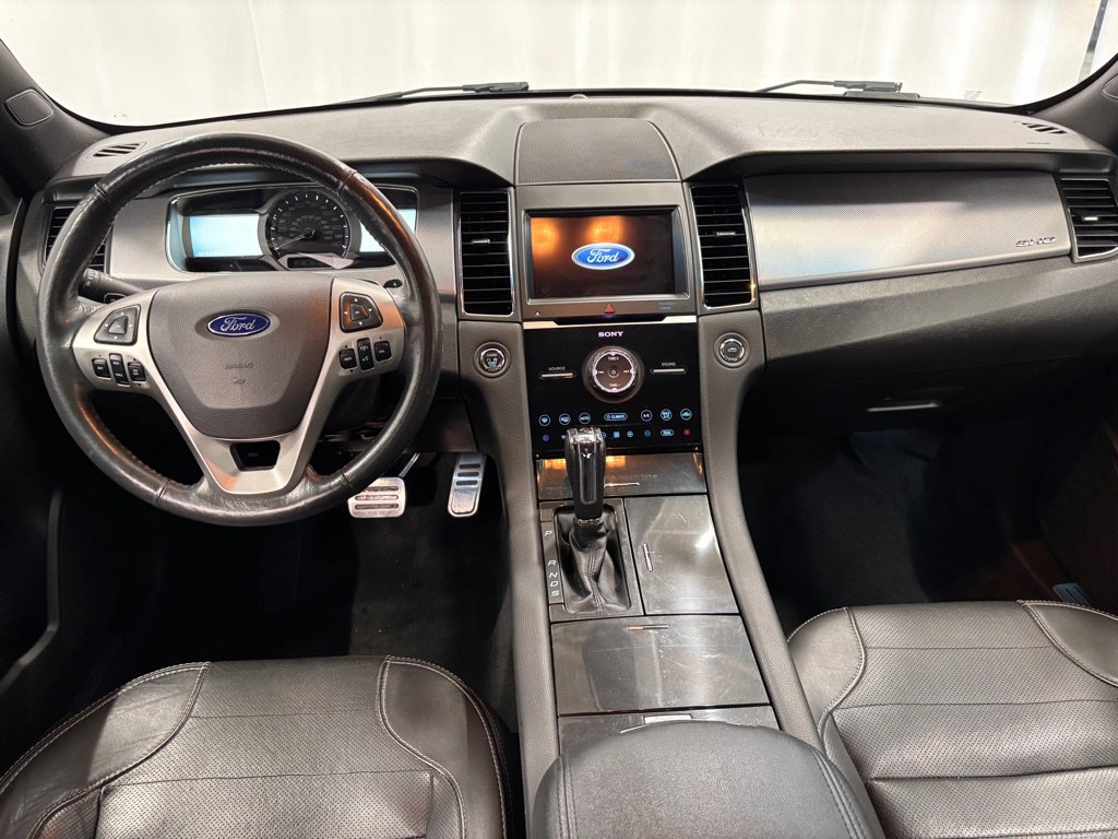 Used 2018 Ford Taurus SHO AWD/4WD image 10