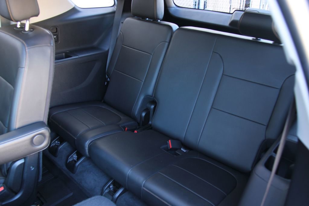 Used 2021 Chevrolet Traverse RS image 23