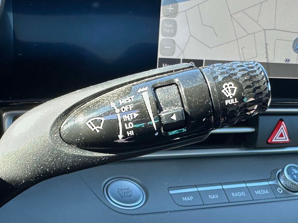 Used 2023 Hyundai Elantra SEL w/ Convenience Package FWD image 30