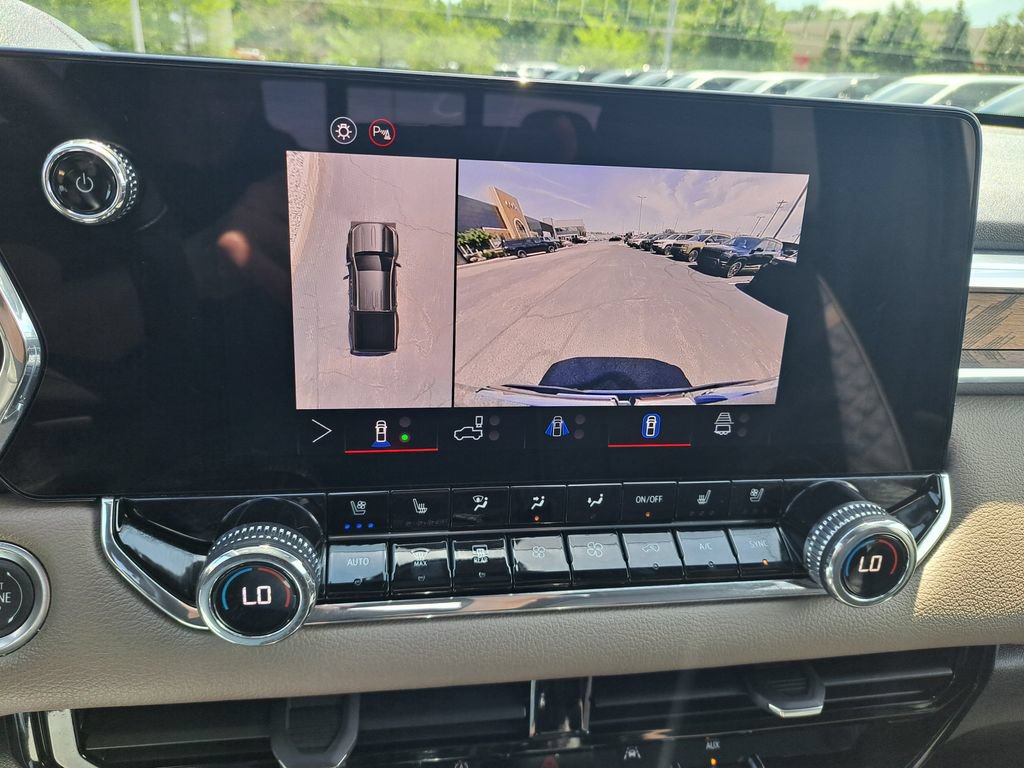 Used 2025 GMC Canyon Denali AWD/4WD image 15
