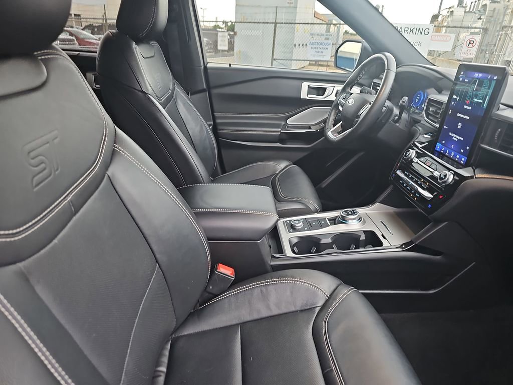 Used 2023 Ford Explorer ST w/ Equipment Group 401A AWD/4WD image 10