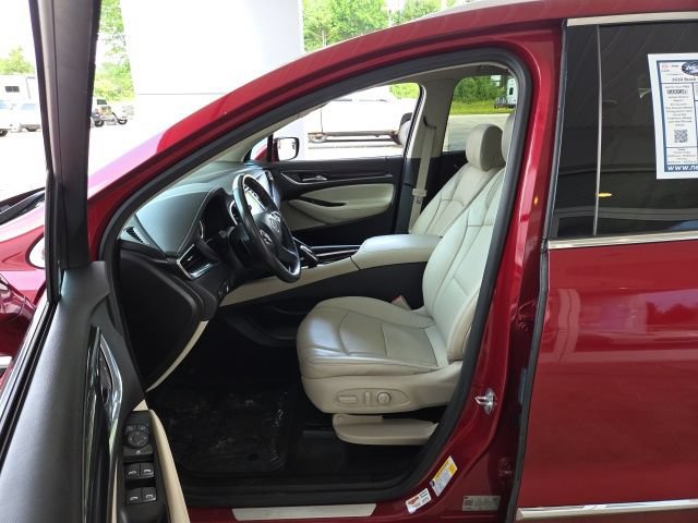 Used 2020 Buick Enclave Essence FWD image 18
