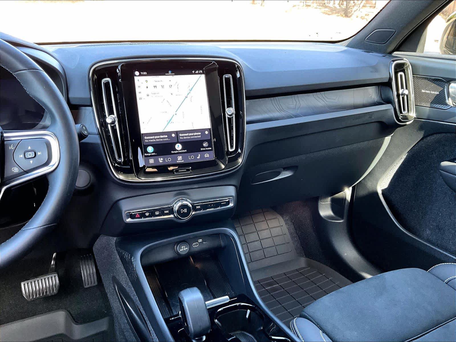 Used 2024 Volvo XC40 Recharge Ultimate w/ Protection Package Premier AWD/4WD image 10