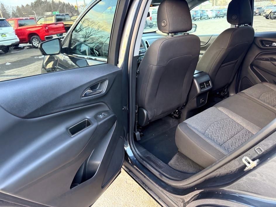 Used 2023 Chevrolet Equinox LT image 12