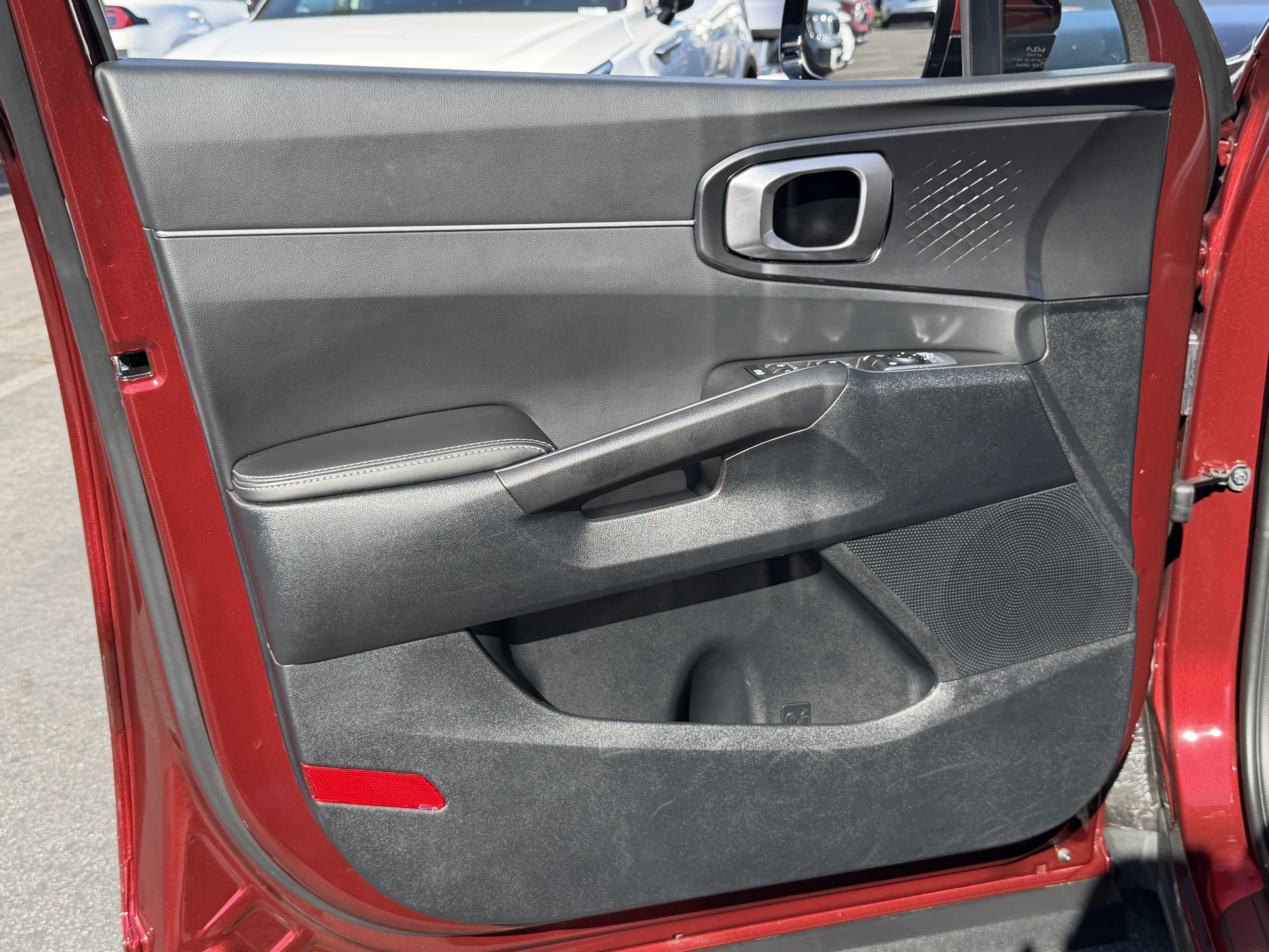 Certified 2025 Kia Sorento S w/ Panoramic Sunroof Package FWD image 13
