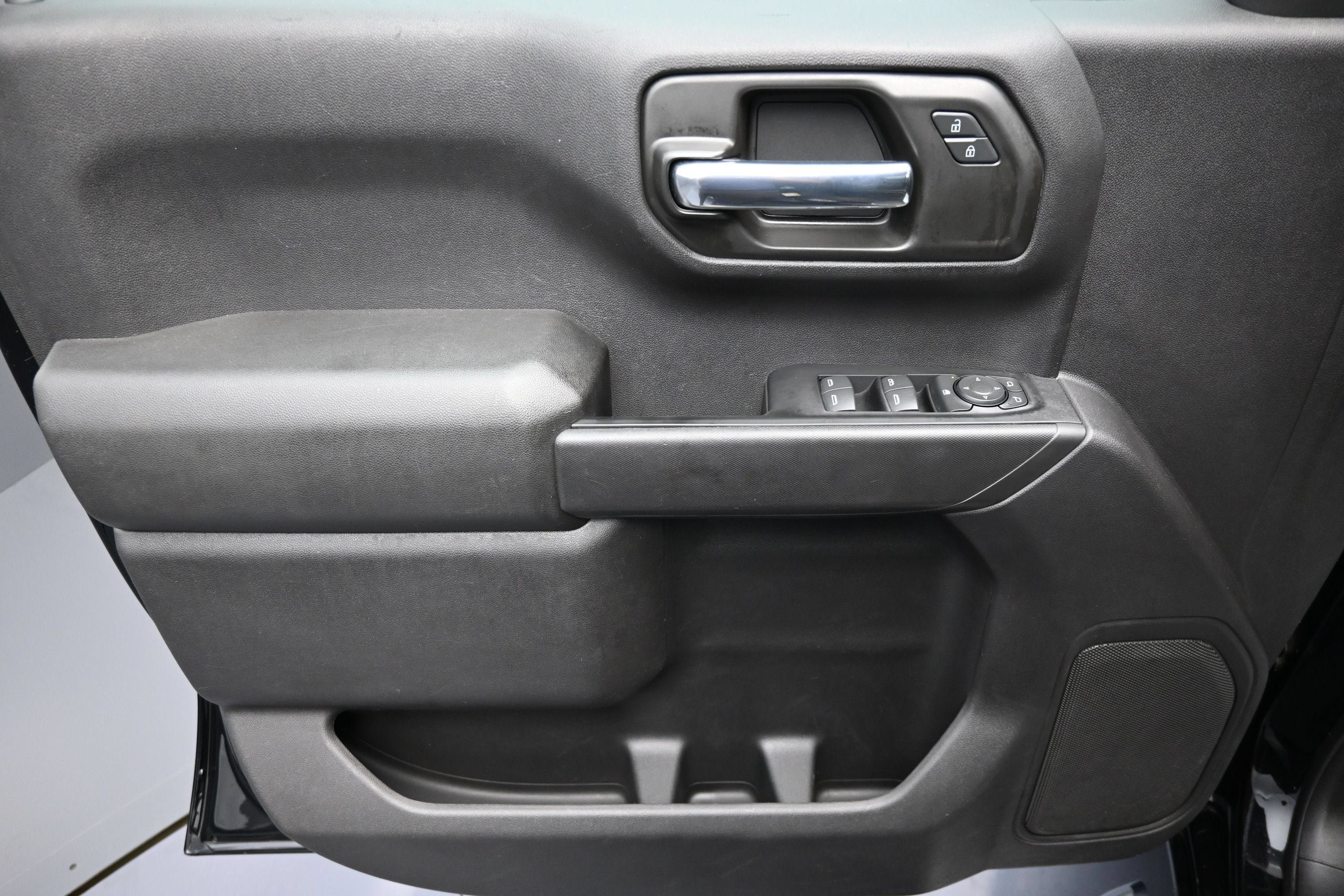 Used 2023 Chevrolet Silverado 1500 Custom w/ LPO, Dark Essentials Package AWD/4WD image 22