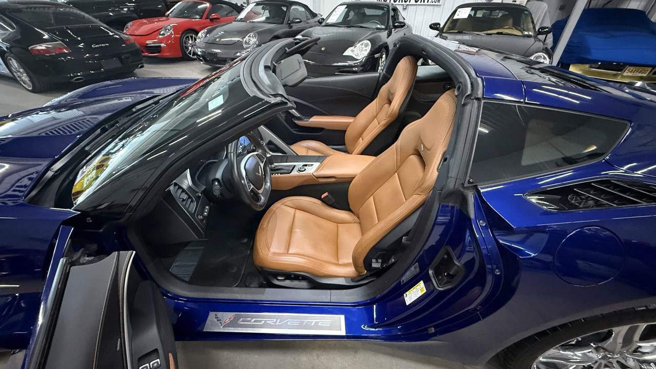 Used 2017 Chevrolet Corvette Stingray Coupe w/ 2LT Preferred Equipment Group RWD image 13
