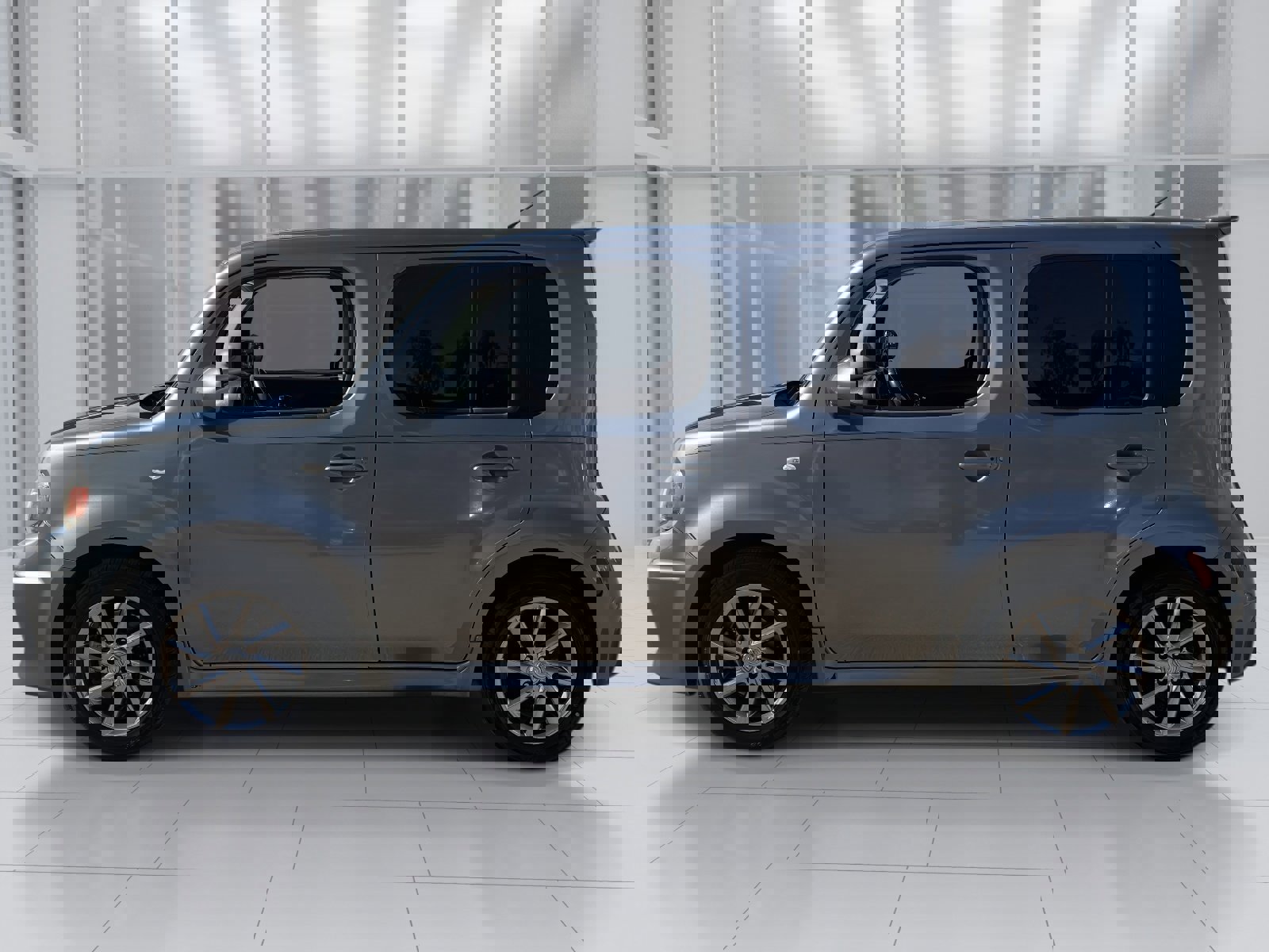 Used 2010 Nissan Cube 1.8 S Krom Edition w/ Interior Designer Pkg image 2