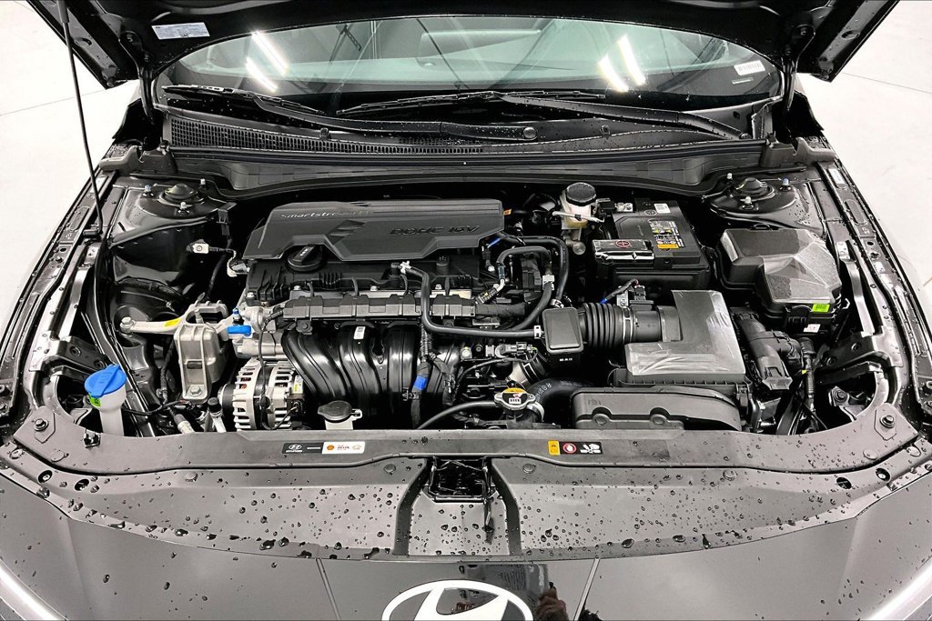 New 2026 Hyundai Elantra SEL Sport FWD image 24