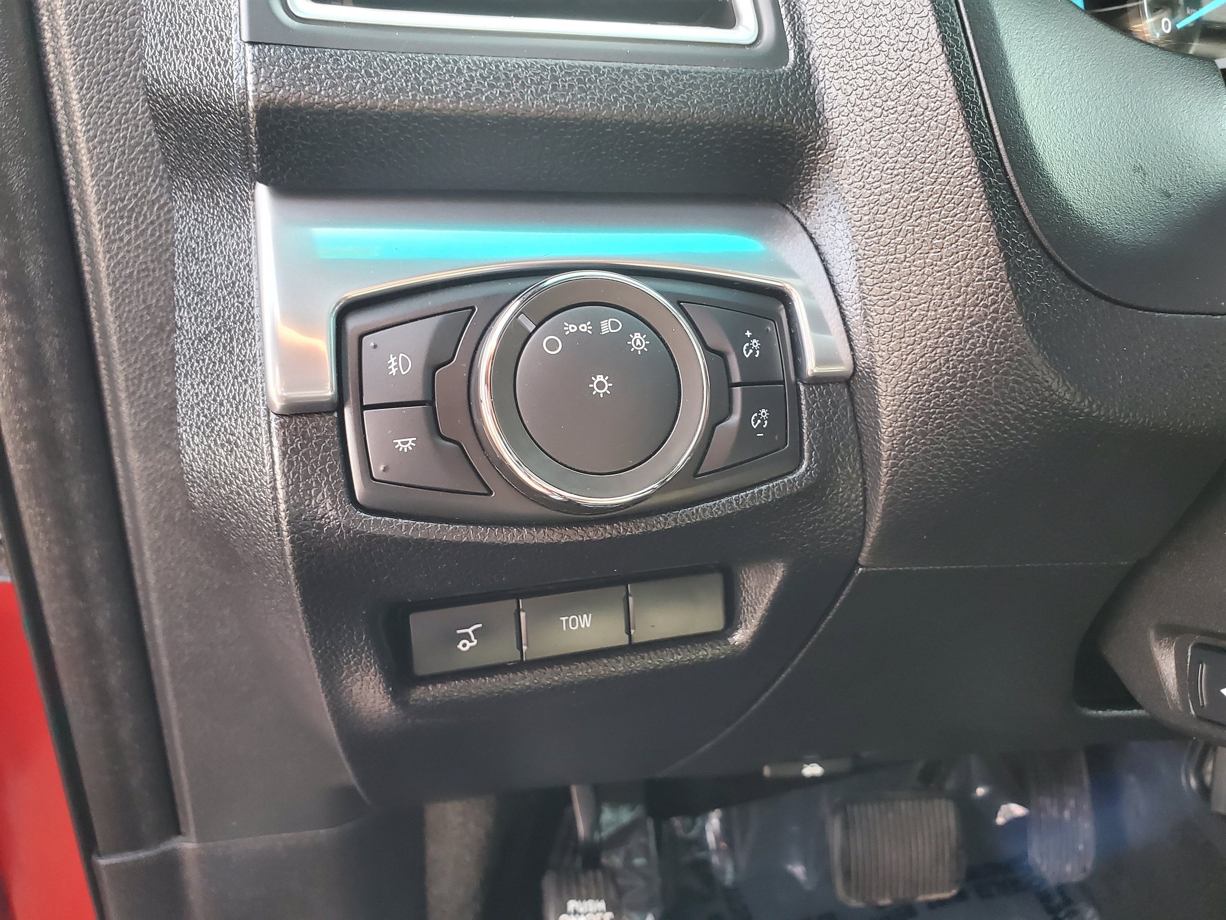 Used 2016 Ford Explorer Sport w/ Equipment Group 401A AWD/4WD image 14
