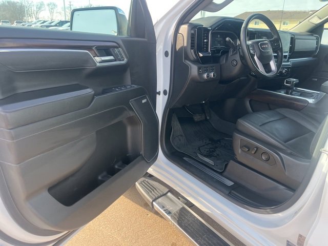 Used 2025 GMC Sierra 1500 SLT w/ SLT Premium Plus Package image 12