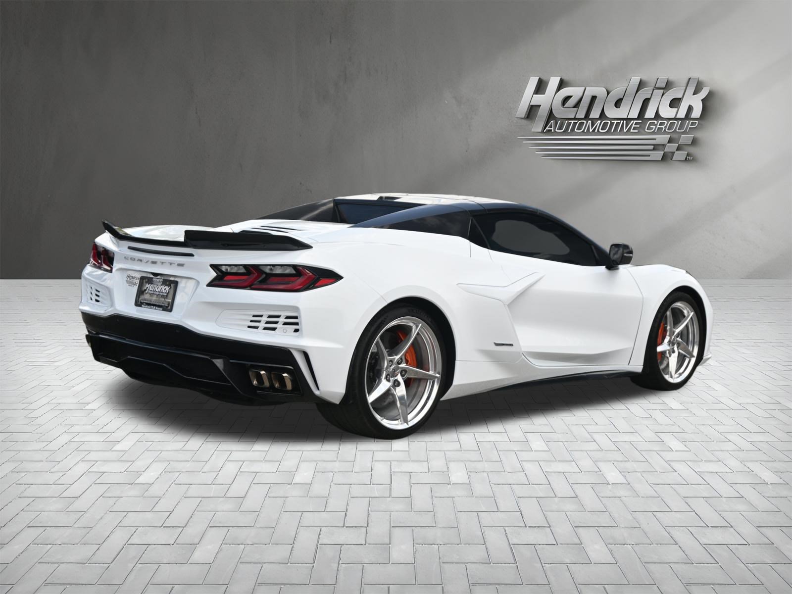Used 2025 Chevrolet Corvette E-Ray w/ Stealth Interior Trim Package AWD/4WD image 10