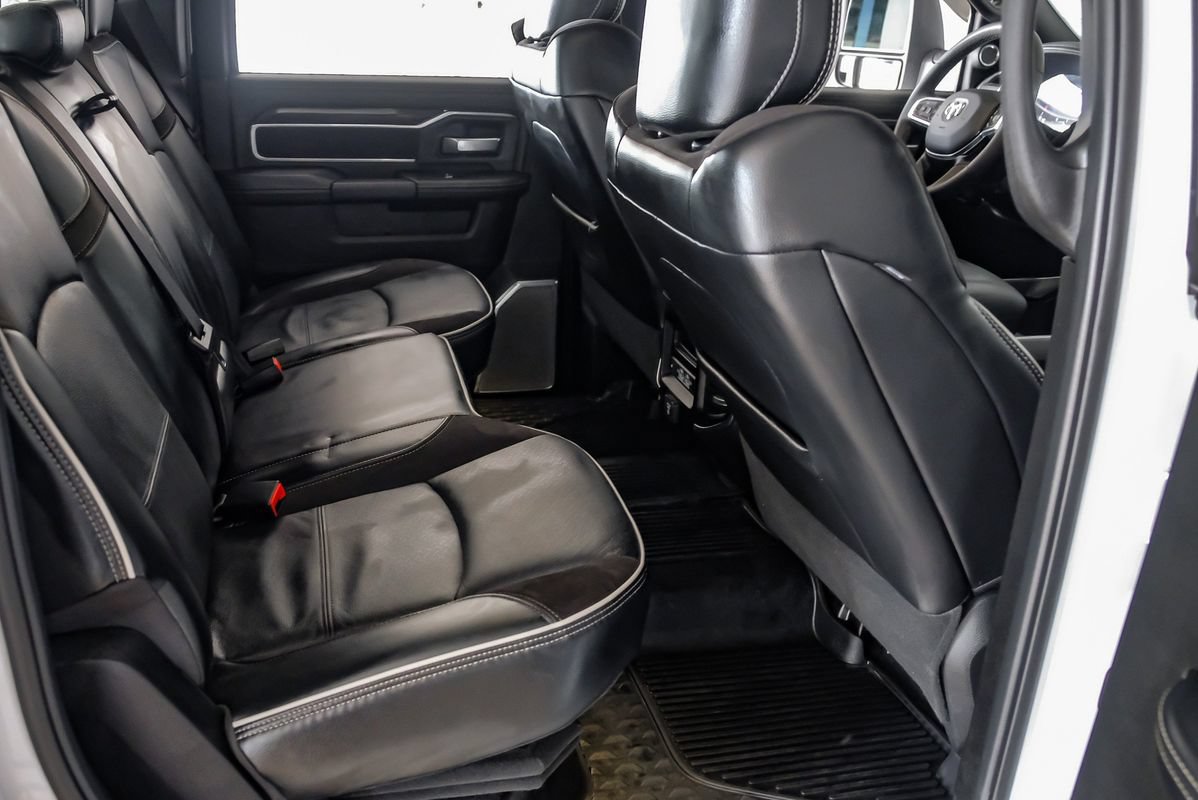 Used 2025 RAM 3500 Laramie AWD/4WD image 34