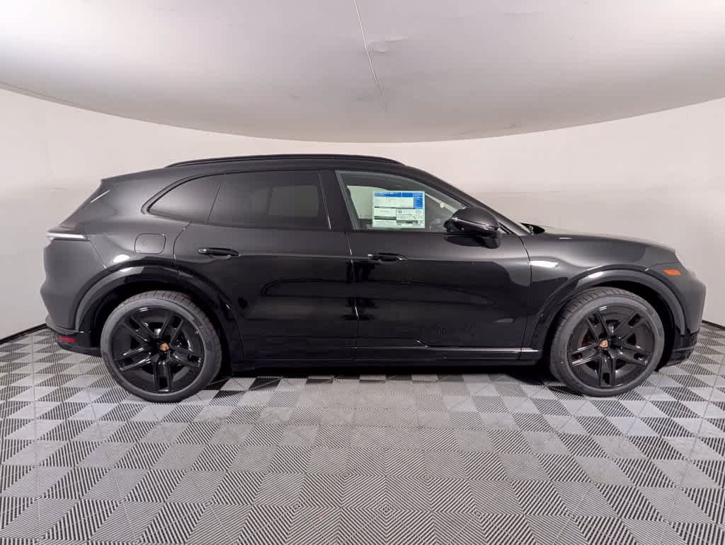 New 2026 Porsche Cayenne S AWD/4WD image 8