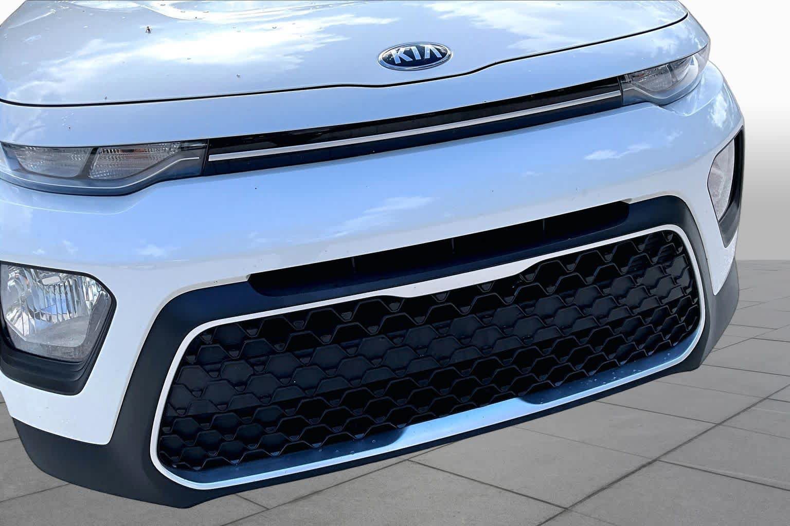 Used 2020 Kia Soul LX FWD image 29