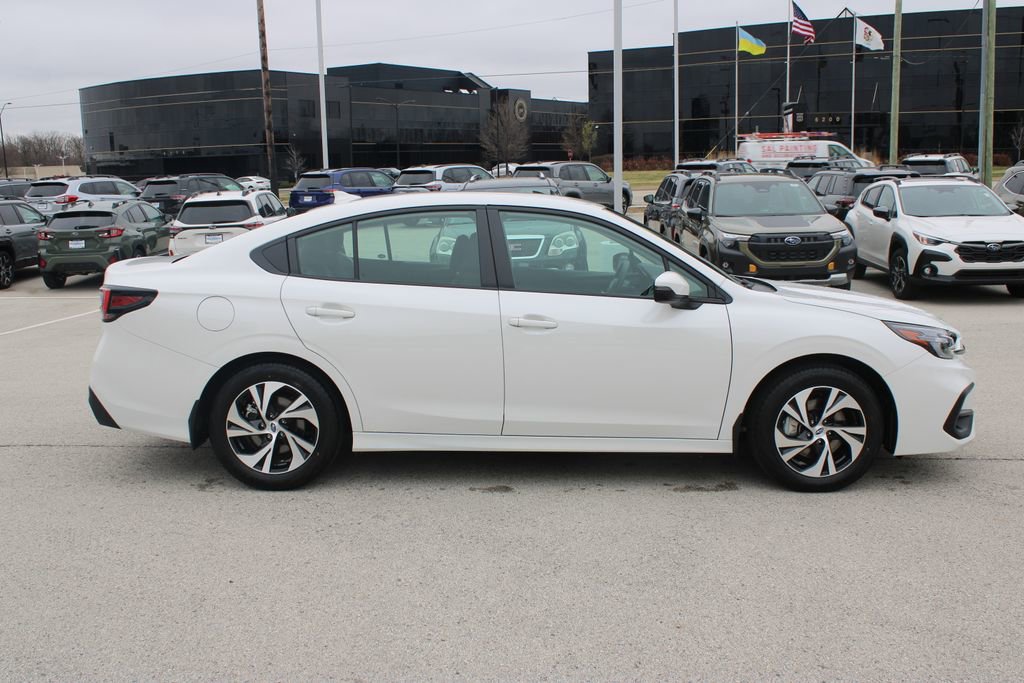 Used 2025 Subaru Legacy Premium image 4