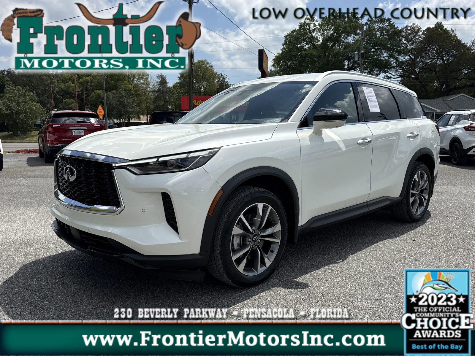 Used 2023 INFINITI QX60 Luxe w/ Cargo Package FWD image 1