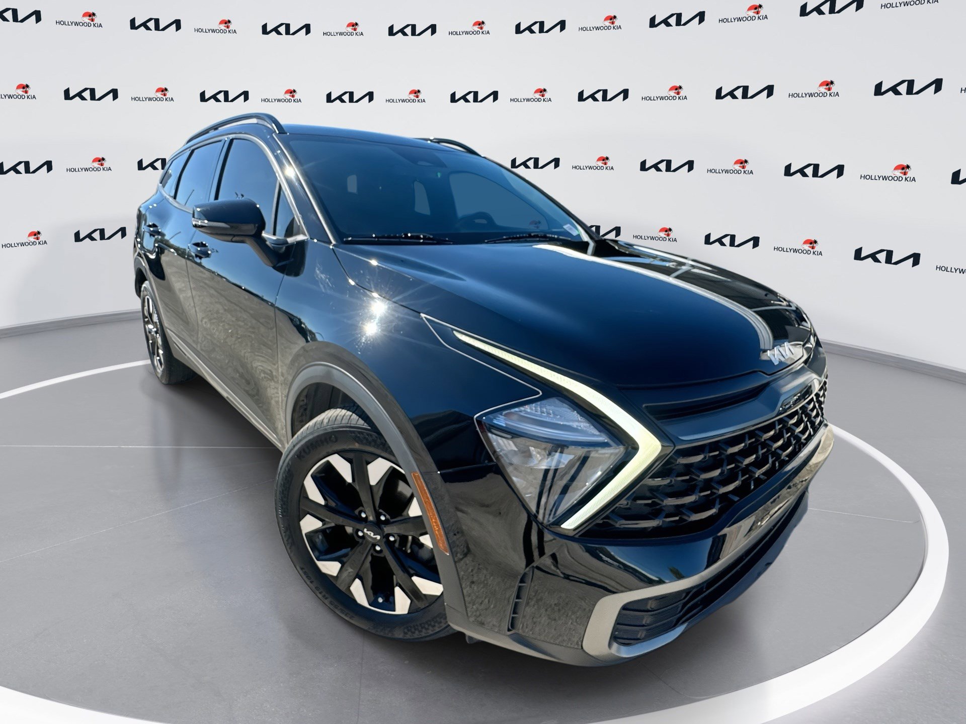 Certified 2023 Kia Sportage X-Line image 1