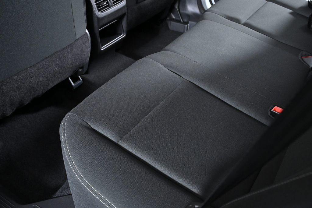 Certified 2025 Nissan Rogue S image 24