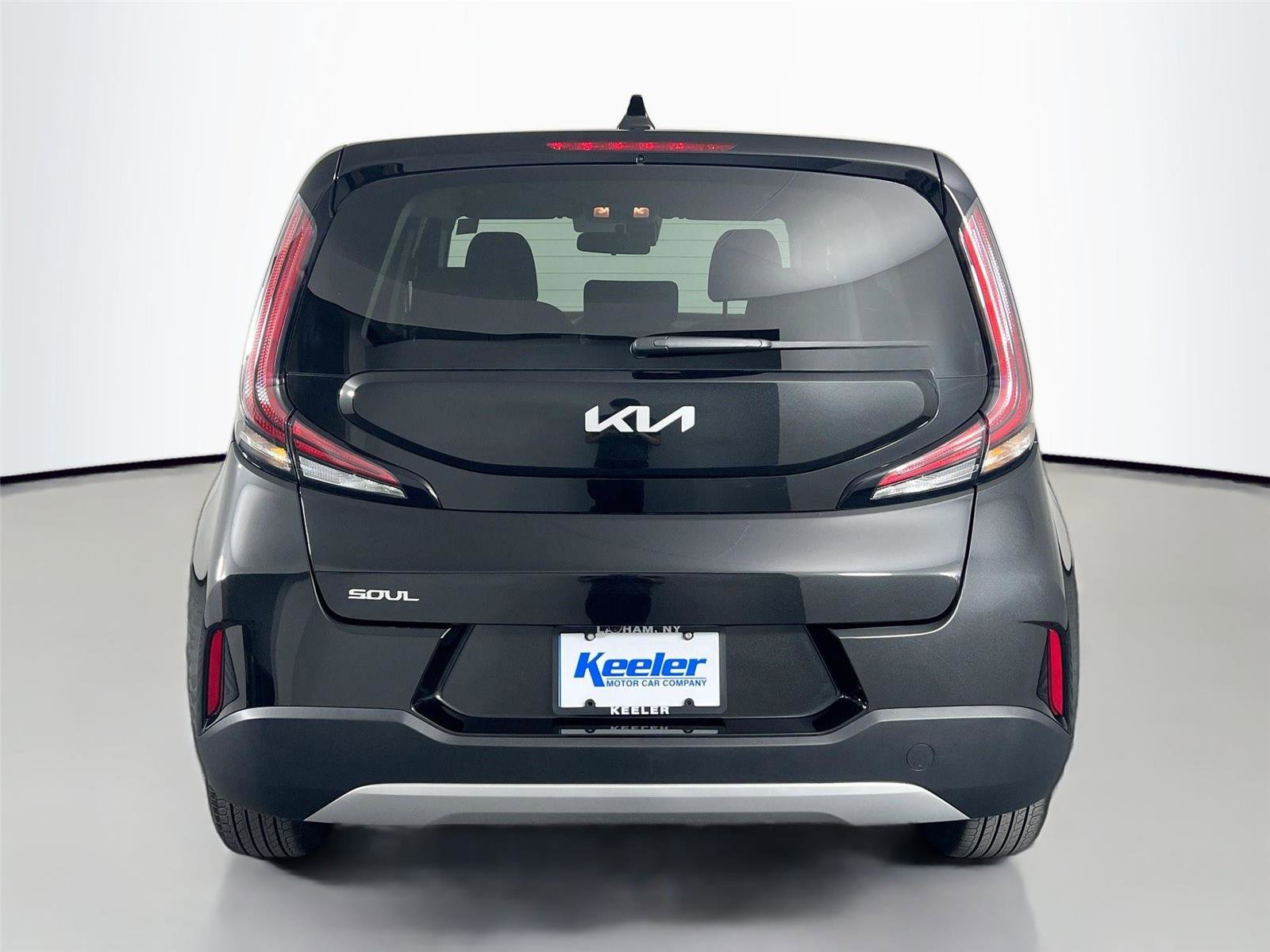 Used 2025 Kia Soul LX w/ LX Technology Package FWD image 5
