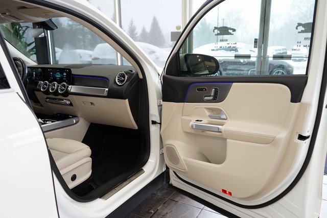 Used 2021 Mercedes-Benz GLB 250 GLB 250 image 41