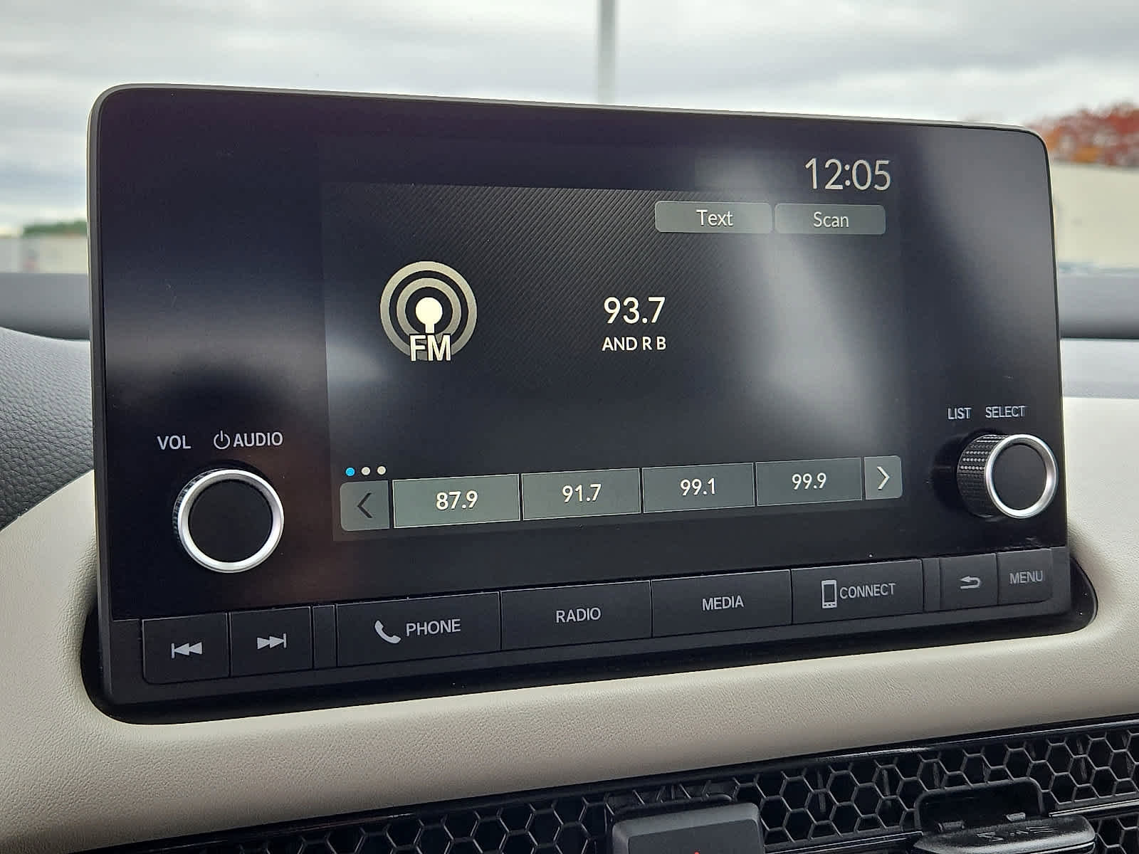 Certified 2023 Honda HR-V LX image 18