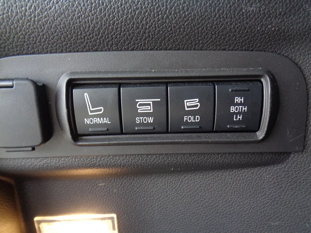 Used 2015 Ford Explorer Sport w/ Equipment Group 401A AWD/4WD image 16