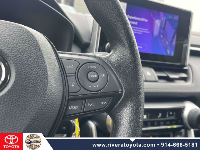 Certified 2024 Toyota RAV4 LE AWD/4WD image 21