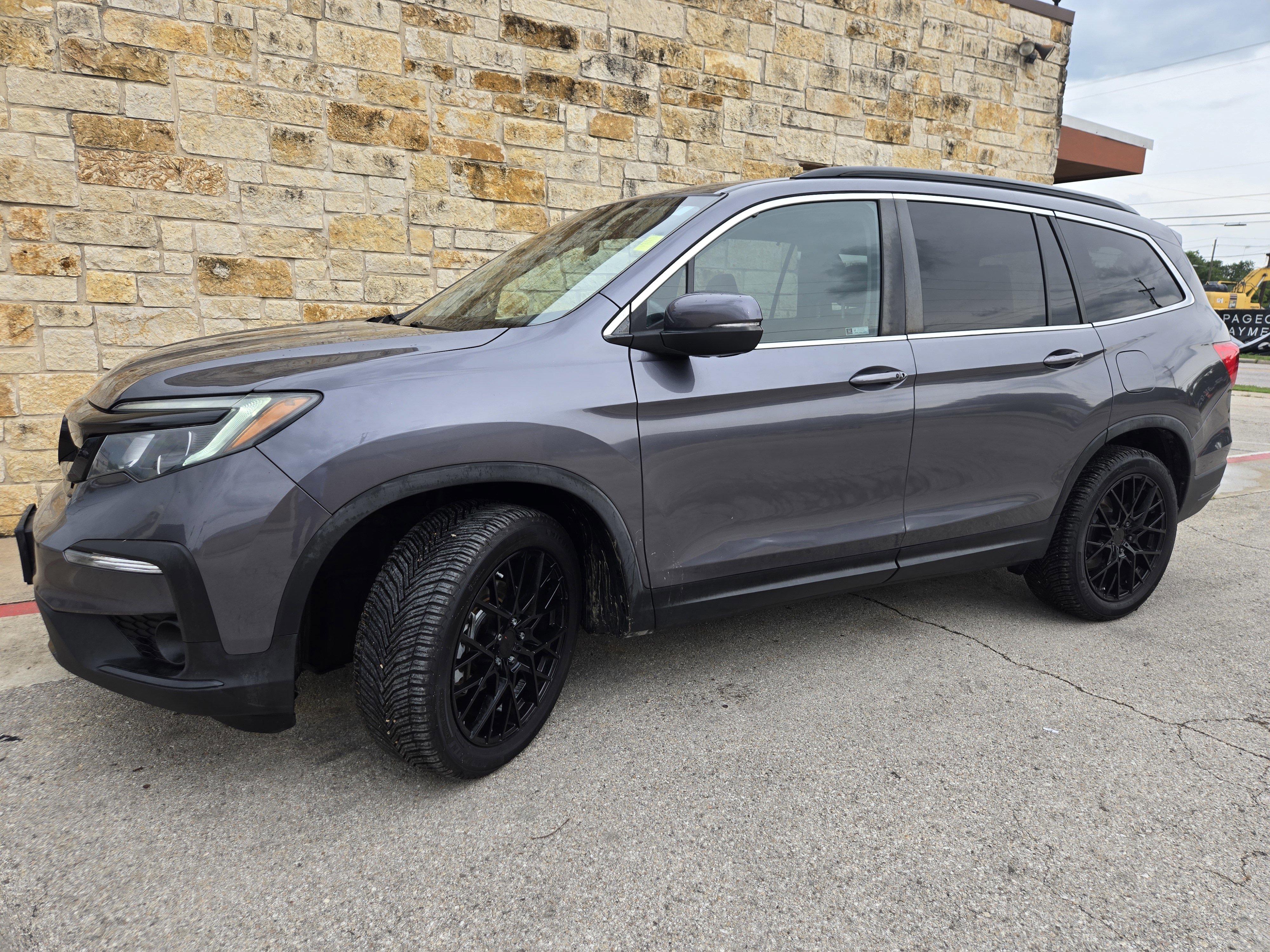 Used 2021 Honda Pilot Special Edition image 2