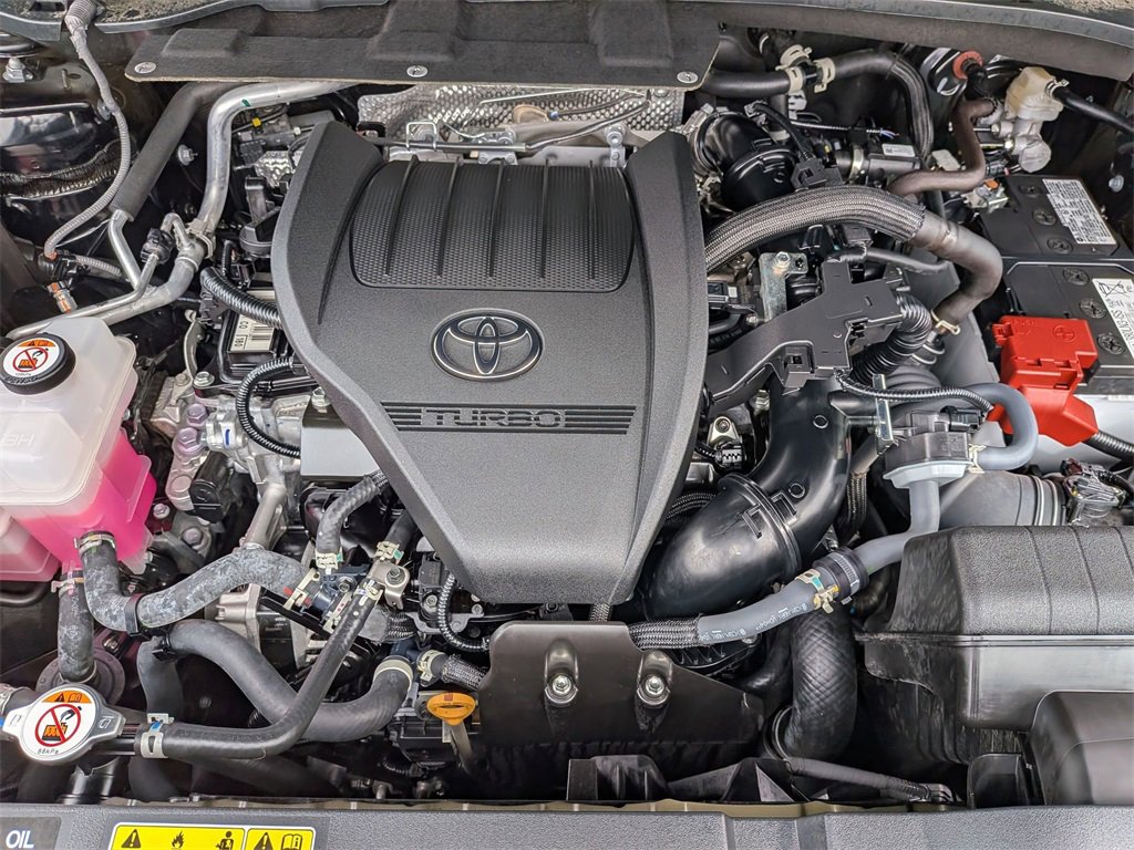 Used 2025 Toyota Grand Highlander AWD image 36