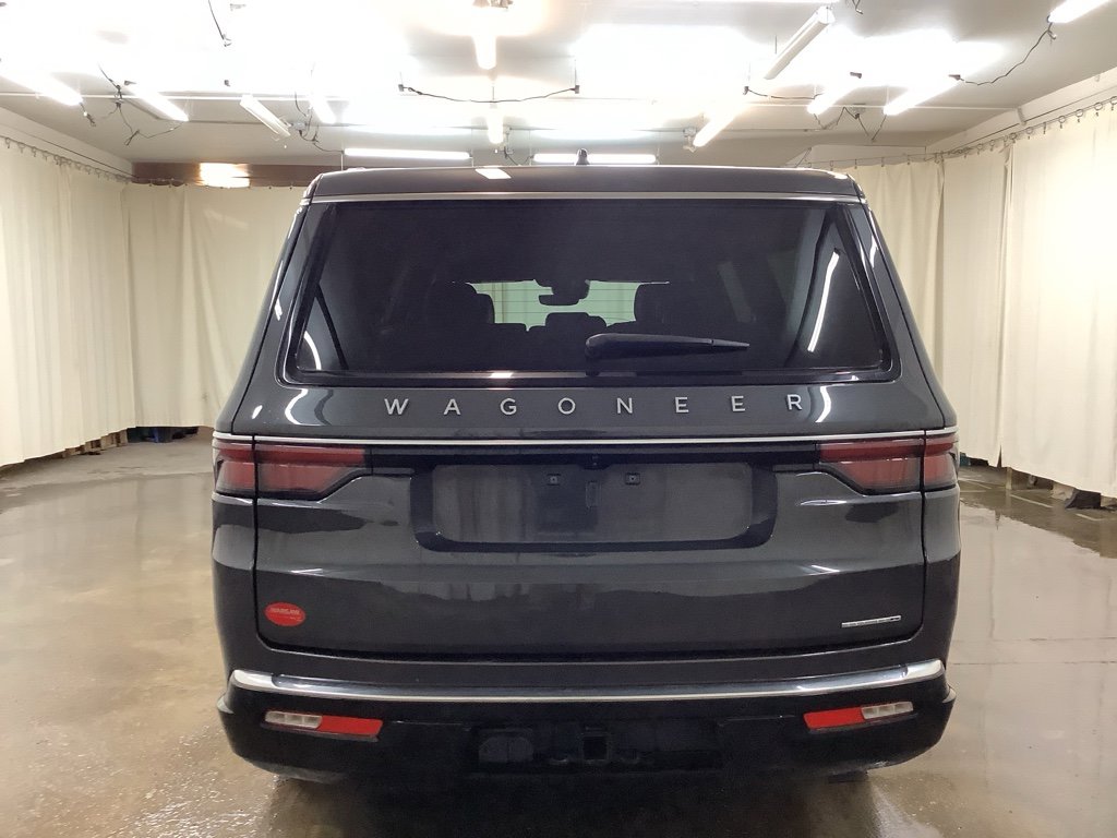 Used 2024 Jeep Wagoneer L Series II w/ Flexible Seating Group image 7
