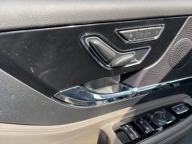 Used 2025 Lincoln Corsair FWD w/ Equipment Group 101A image 12