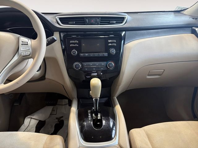 Used 2015 Nissan Rogue S image 9