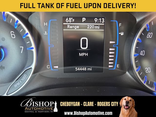Used 2023 Chrysler Voyager LX FWD image 2