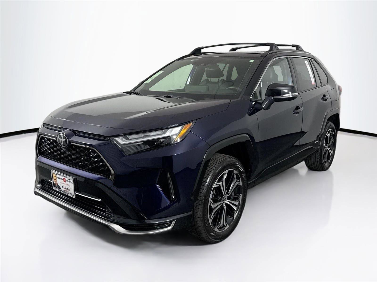 Used 2025 Toyota RAV4 XSE w/ Weather Package AWD/4WD image 2