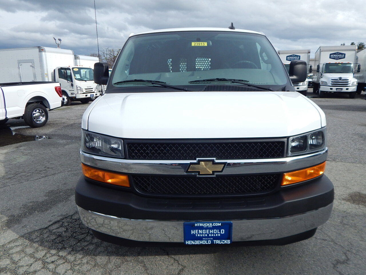 Used 2024 Chevrolet Express 2500 w/ Driver Convenience Package image 11