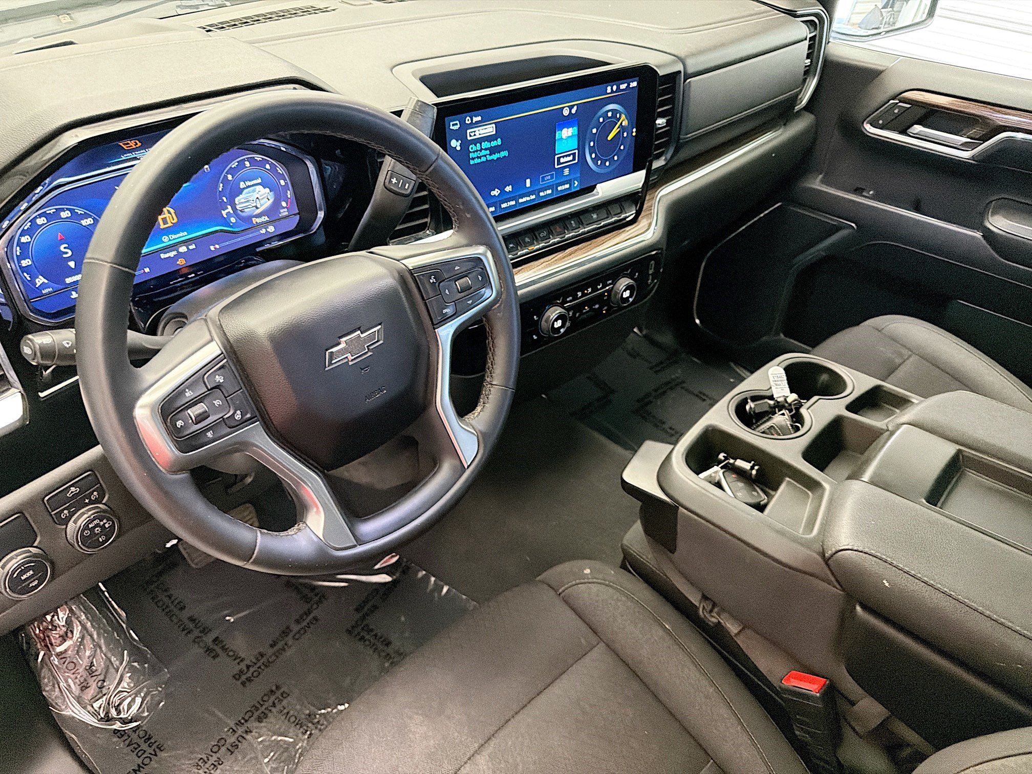 Used 2023 Chevrolet Silverado 1500 RST RWD image 7