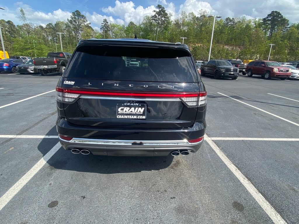 Used 2023 Lincoln Aviator AWD w/ Premium Package image 6