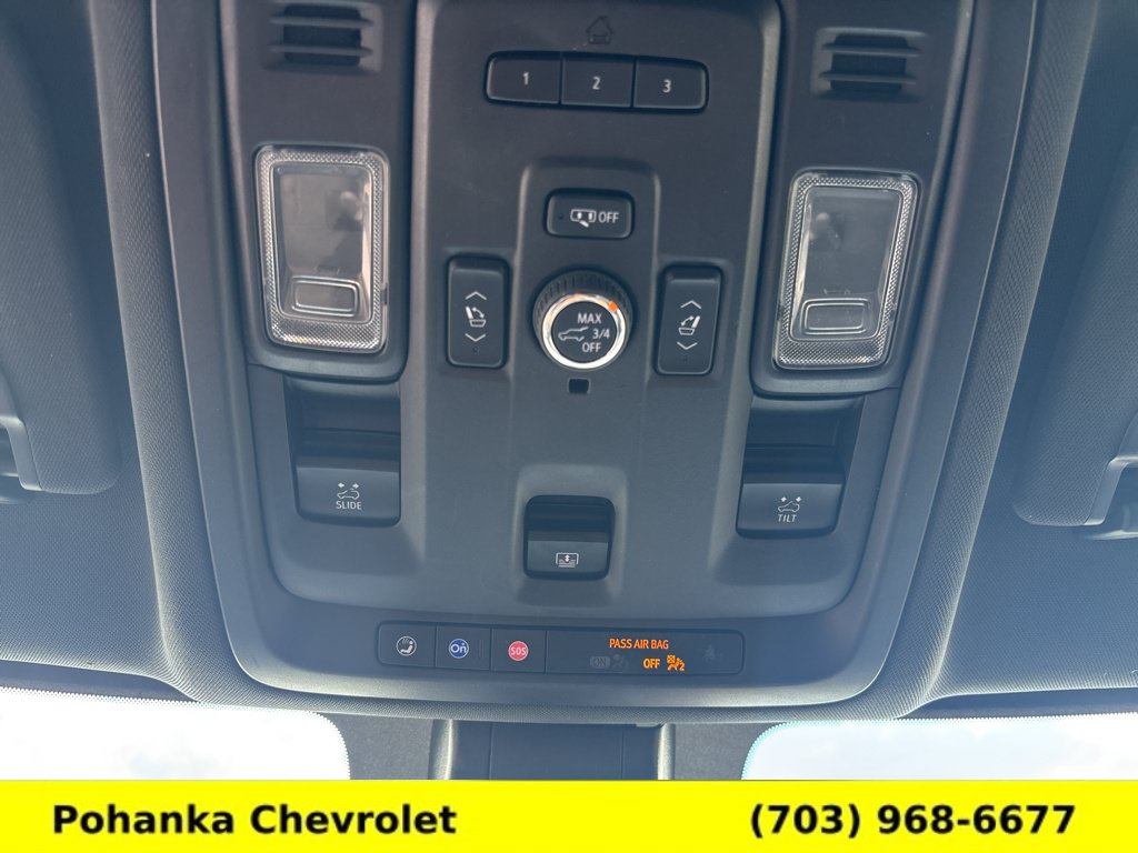Used 2021 Chevrolet Suburban RST w/ Luxury Package AWD/4WD image 18