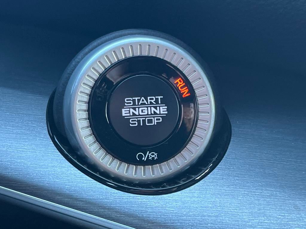 New 2025 Jeep Wagoneer L Series II w/ Convenience Group I image 9