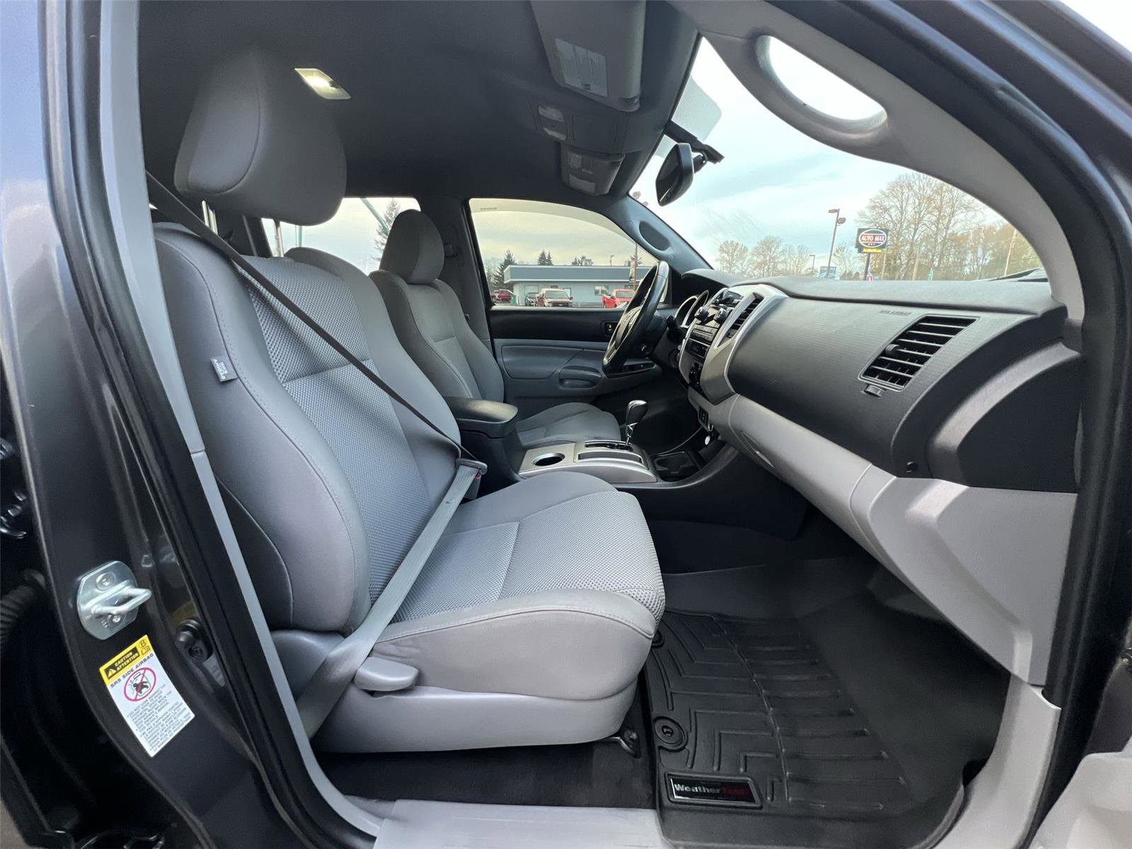 Used 2012 Toyota Tacoma 4x4 Double Cab image 24