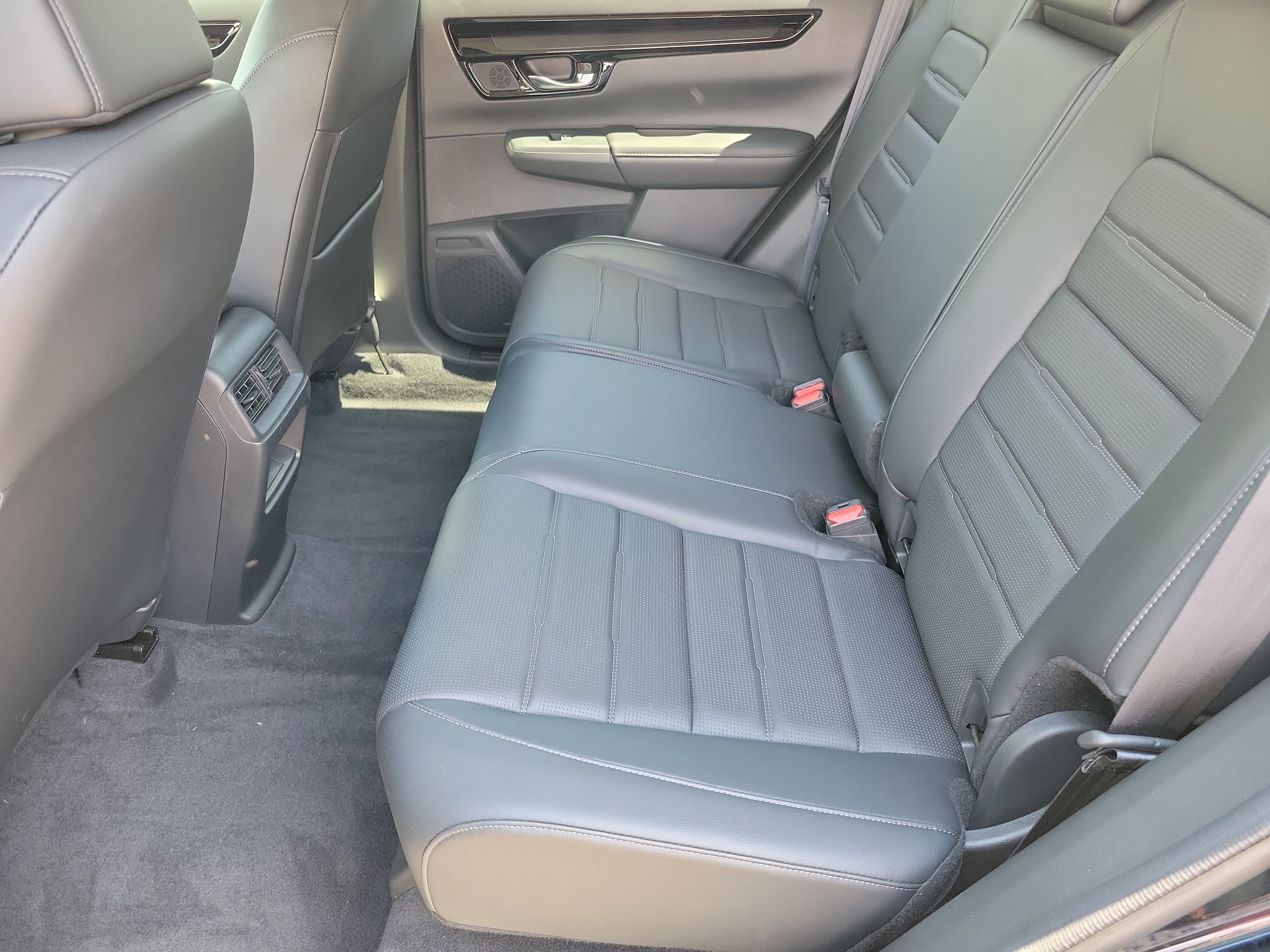 Used 2023 Honda CR-V EX-L image 6