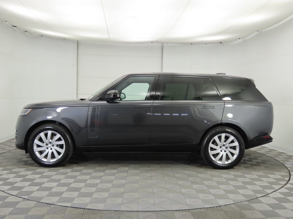 New 2025 Land Rover Range Rover Long Wheelbase SE image 8