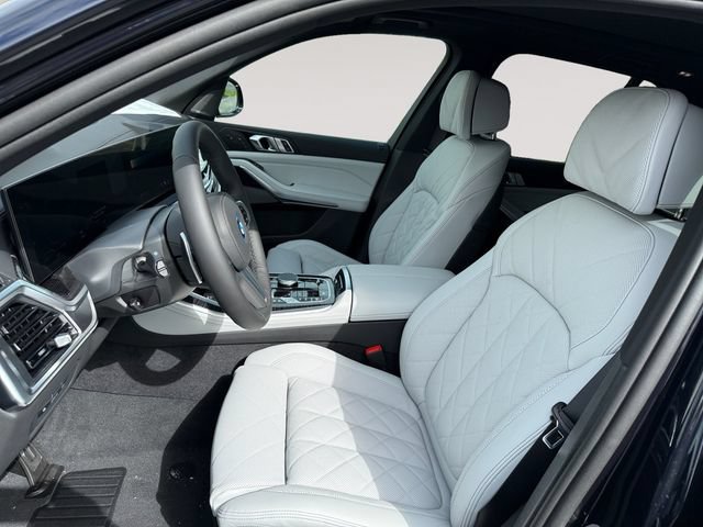 New 2026 BMW X5 xDrive50e w/ M Sport Package AWD/4WD image 9