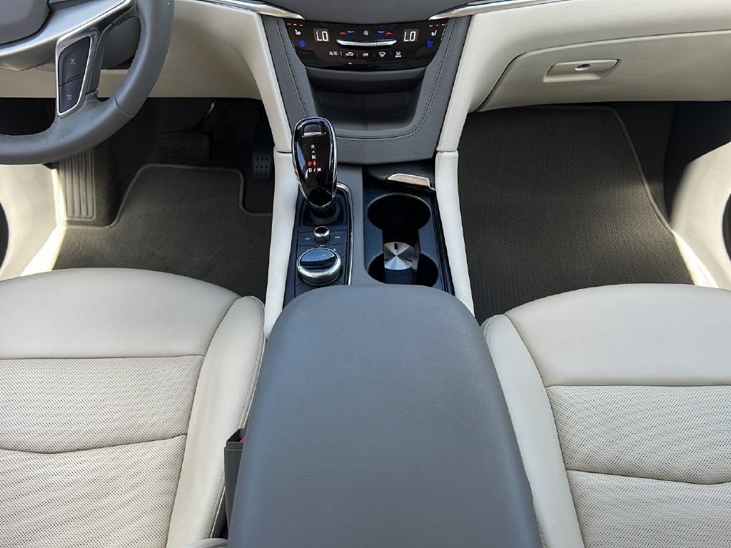 Used 2023 Cadillac XT5 Premium Luxury FWD image 23