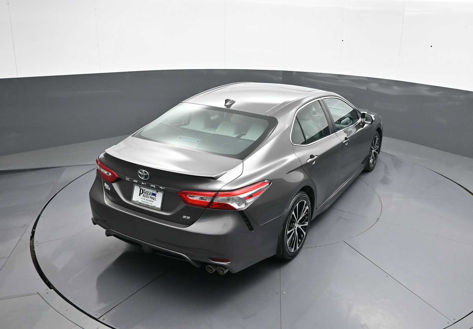 Used 2020 Toyota Camry SE w/ Convenience Package FWD image 41