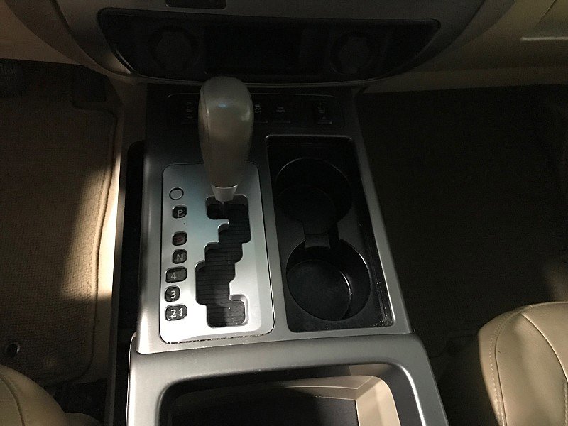 Used 2013 Nissan Armada Platinum image 29